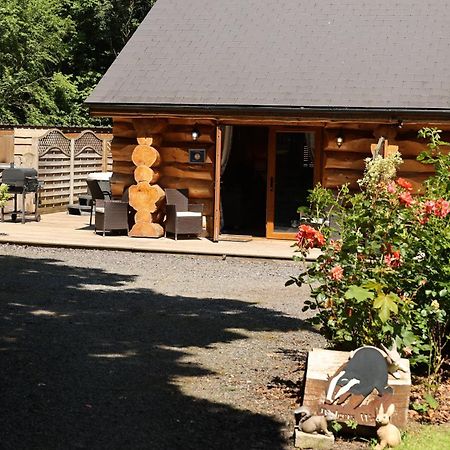 Badger'S Wood At Hoo Farm Villa Telford Exterior photo